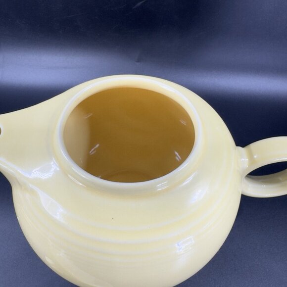 Fiesta Light Yellow Teapot Carafe Homer Laughlin USA Ceramic With Lid Marked VTG - Picture 6 of 14